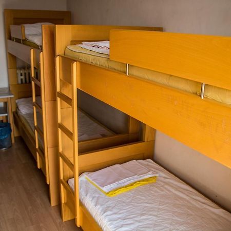 Hi Hostel Загреб Экстерьер фото