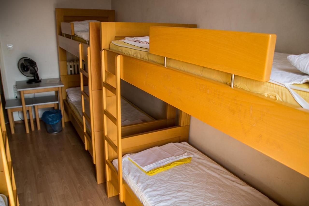Hi Hostel Загреб Экстерьер фото