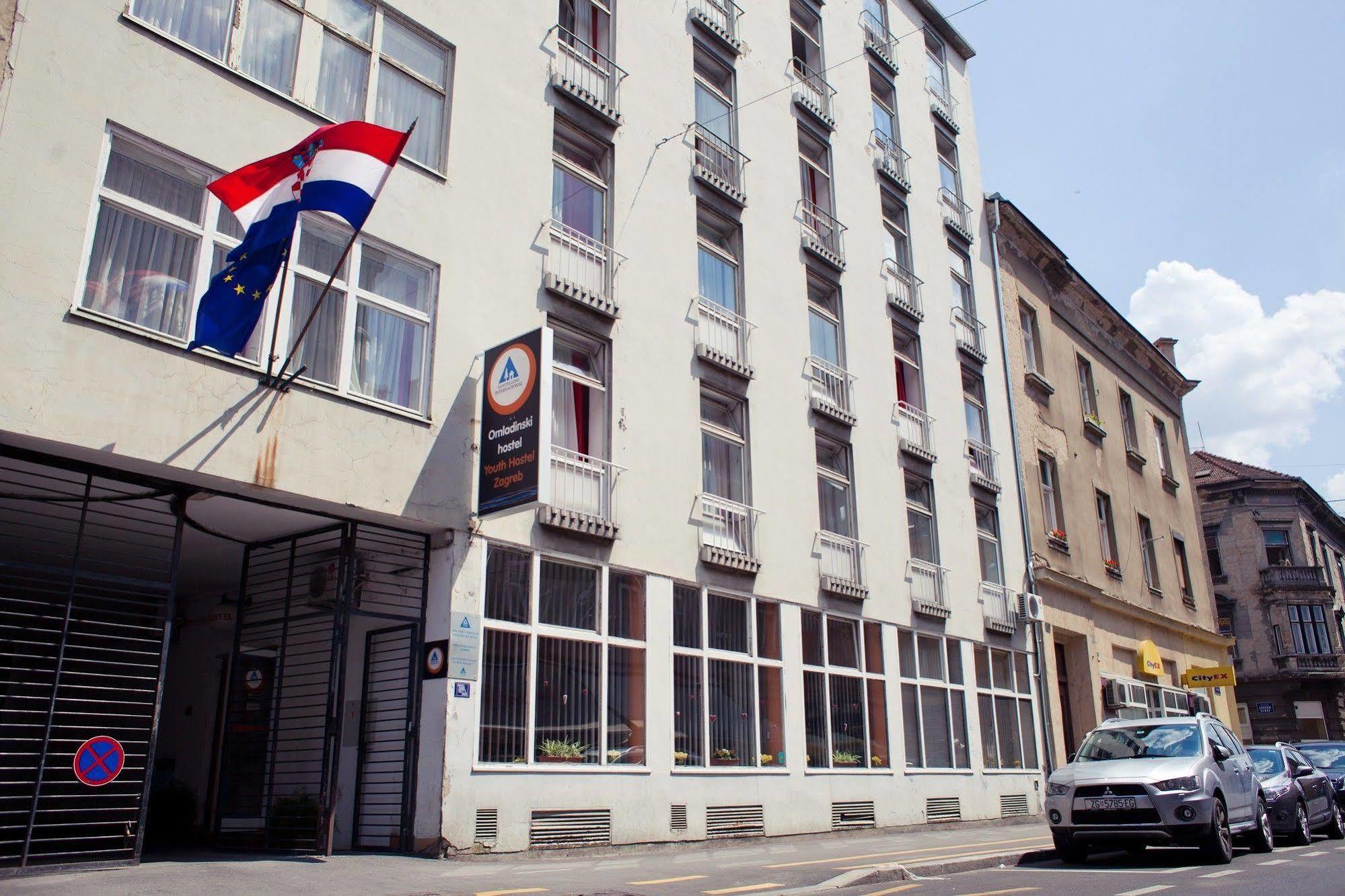 Hi Hostel Загреб Экстерьер фото