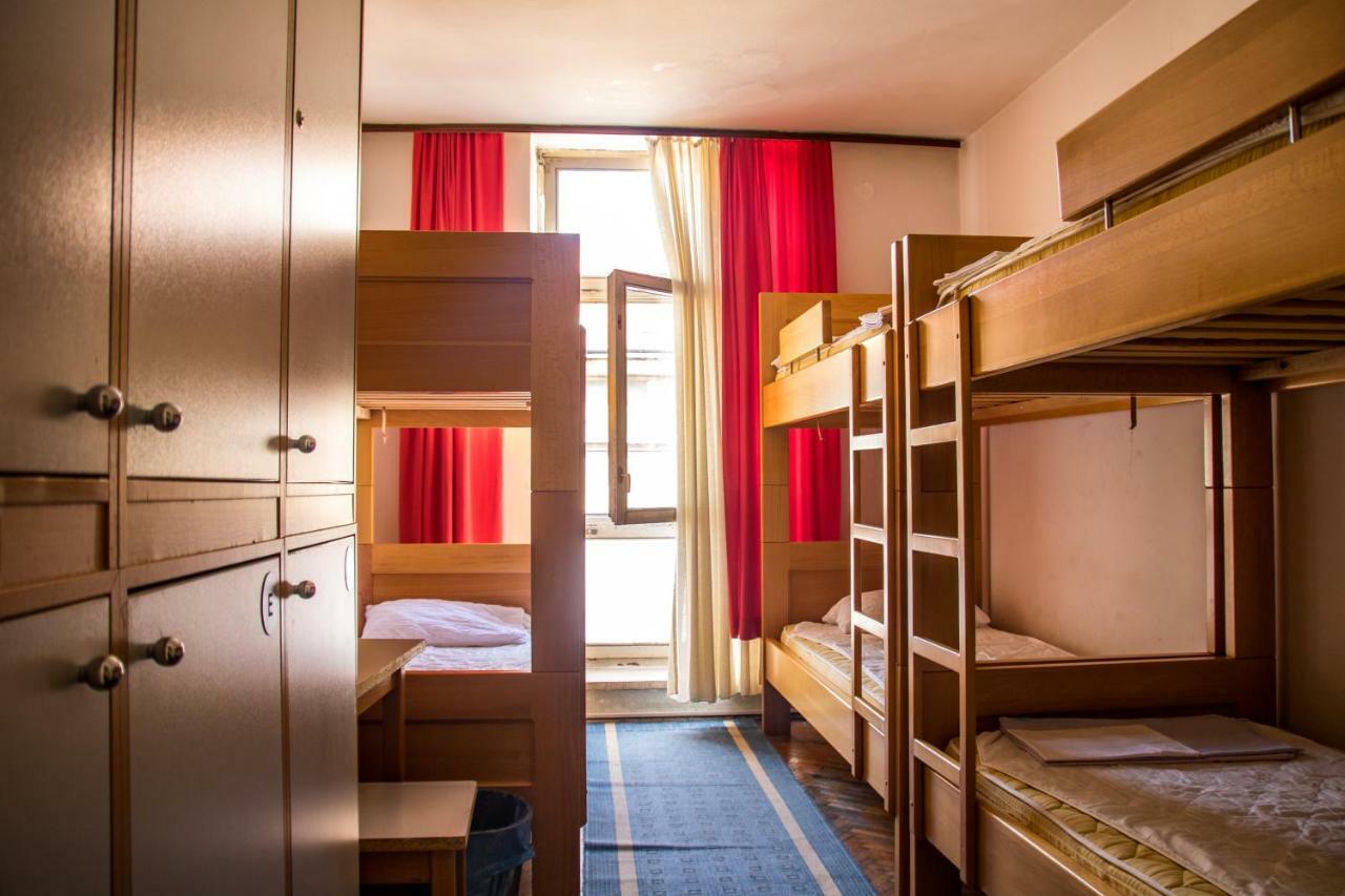 Hi Hostel Загреб Экстерьер фото