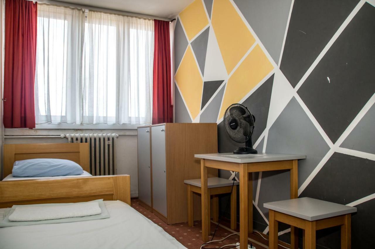 Hi Hostel Загреб Экстерьер фото
